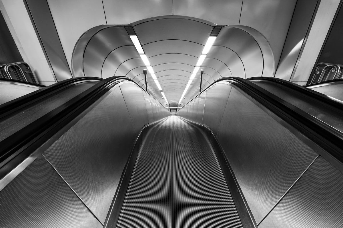 photo-wallpaper-escalator-x