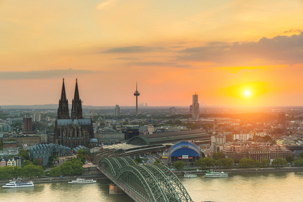 photo-wallpaper-skyline-cologne-at-sunset