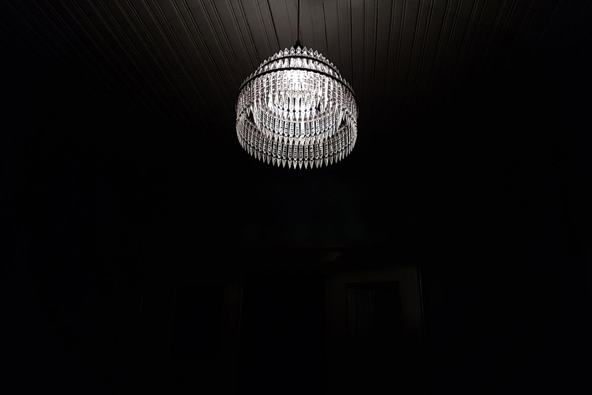 photo-wallpaper-retro-chandelier