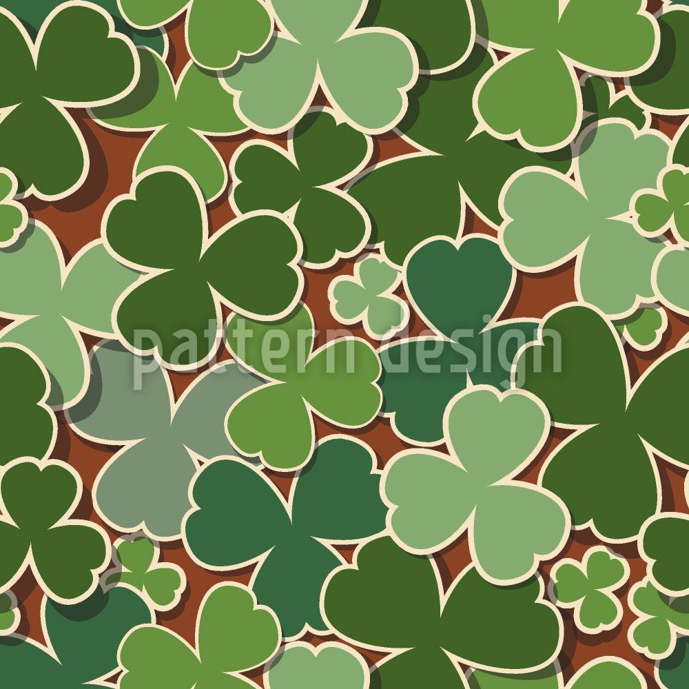 patterned-wallpaper-clover-fortune