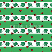 patterned-wallpaper-border-of-luck