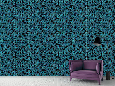 patterned-wallpaper-tendrillars-on-black