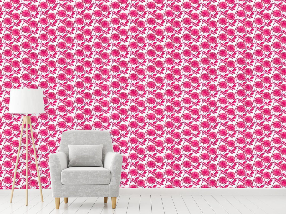 patterned-wallpaper-roses-in-full-bloom