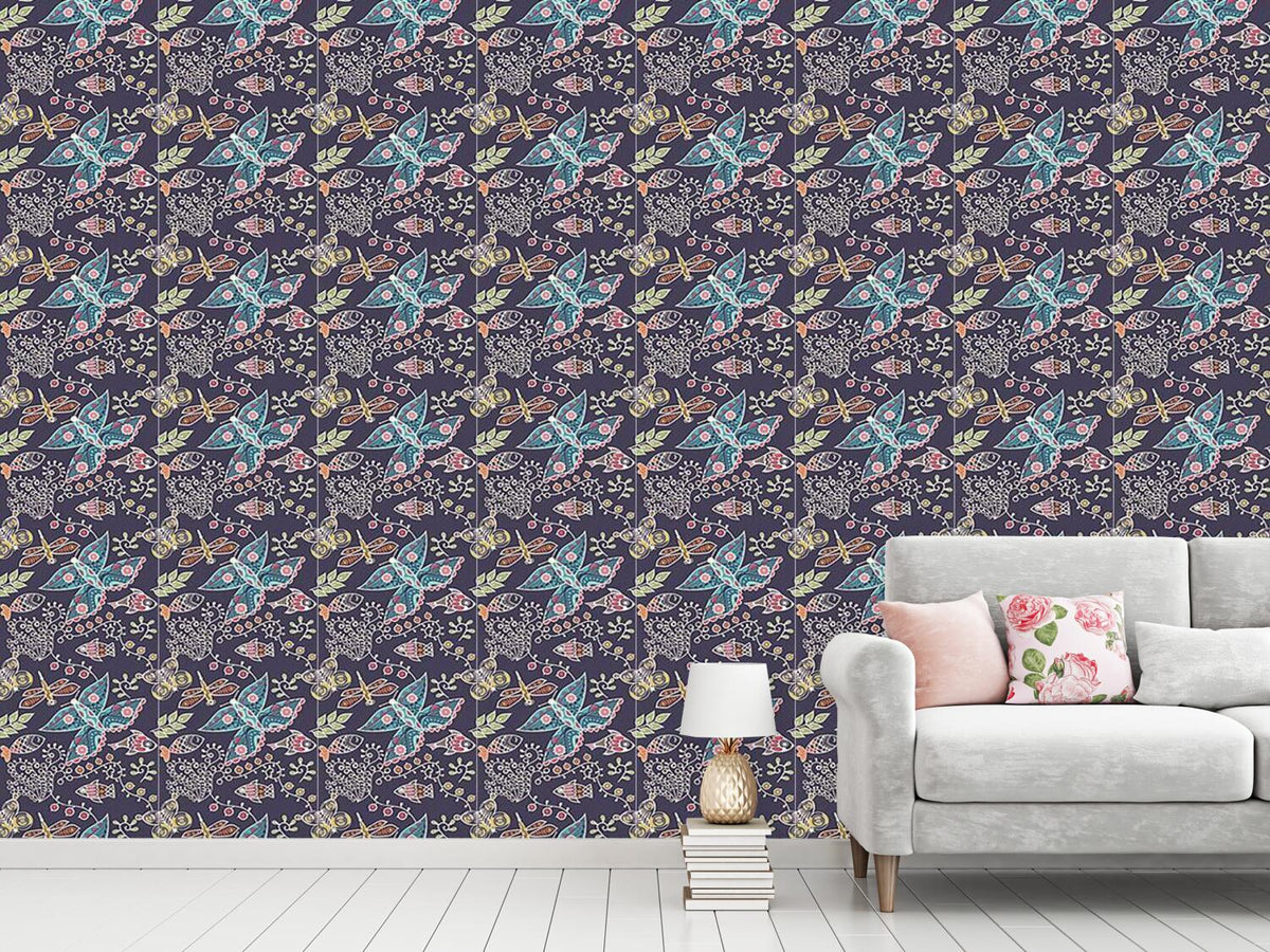 patterned-wallpaper-polynesian-fauna