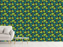 patterned-wallpaper-ladys-mantle