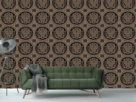 patterned-wallpaper-the-king-wears-black