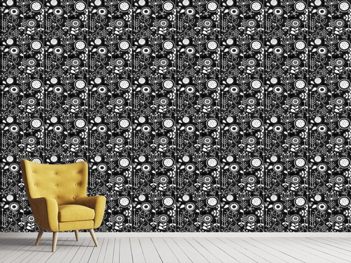 patterned-wallpaper-lilijana-nero