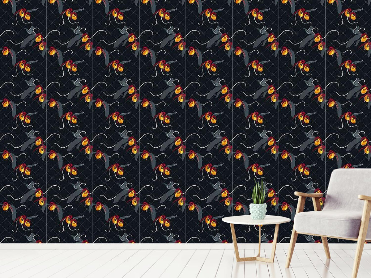 patterned-wallpaper-ladiesslippers-black