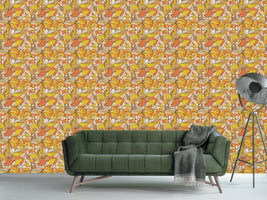 patterned-wallpaper-spinning-gold-flowers