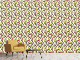 patterned-wallpaper-lucky-flowers