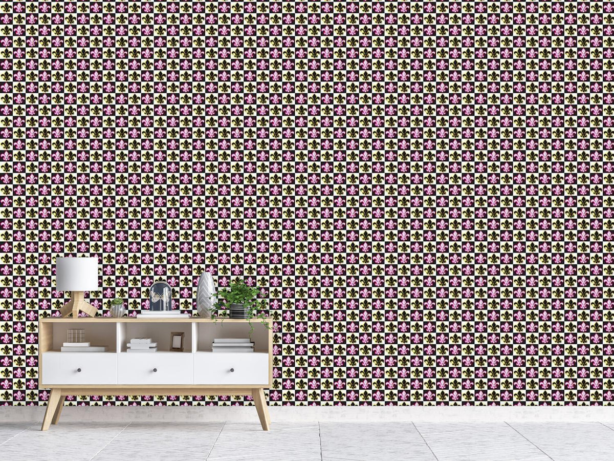 patterned-wallpaper-fleurs-de-lis-checkmate