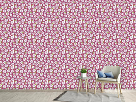 patterned-wallpaper-painted-daisies