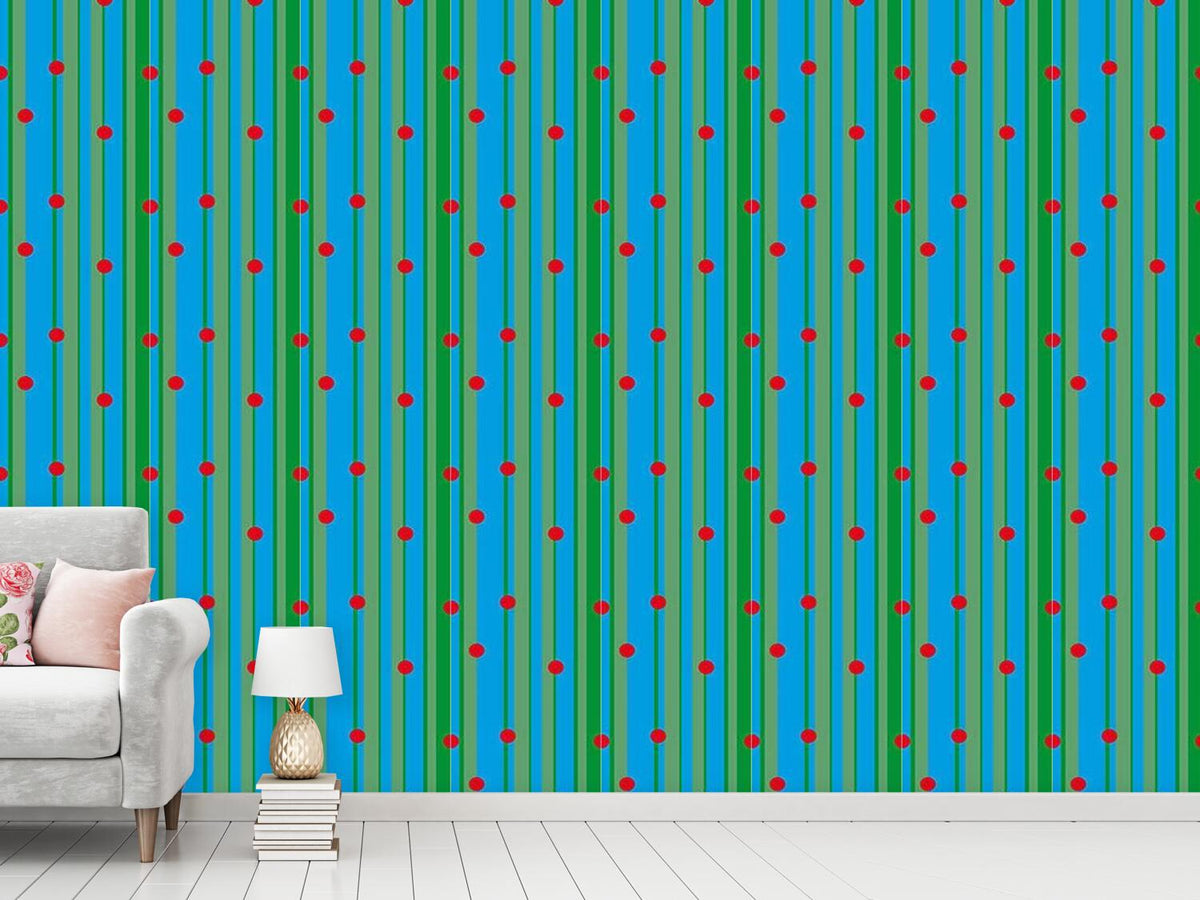 patterned-wallpaper-dots-on-stripes