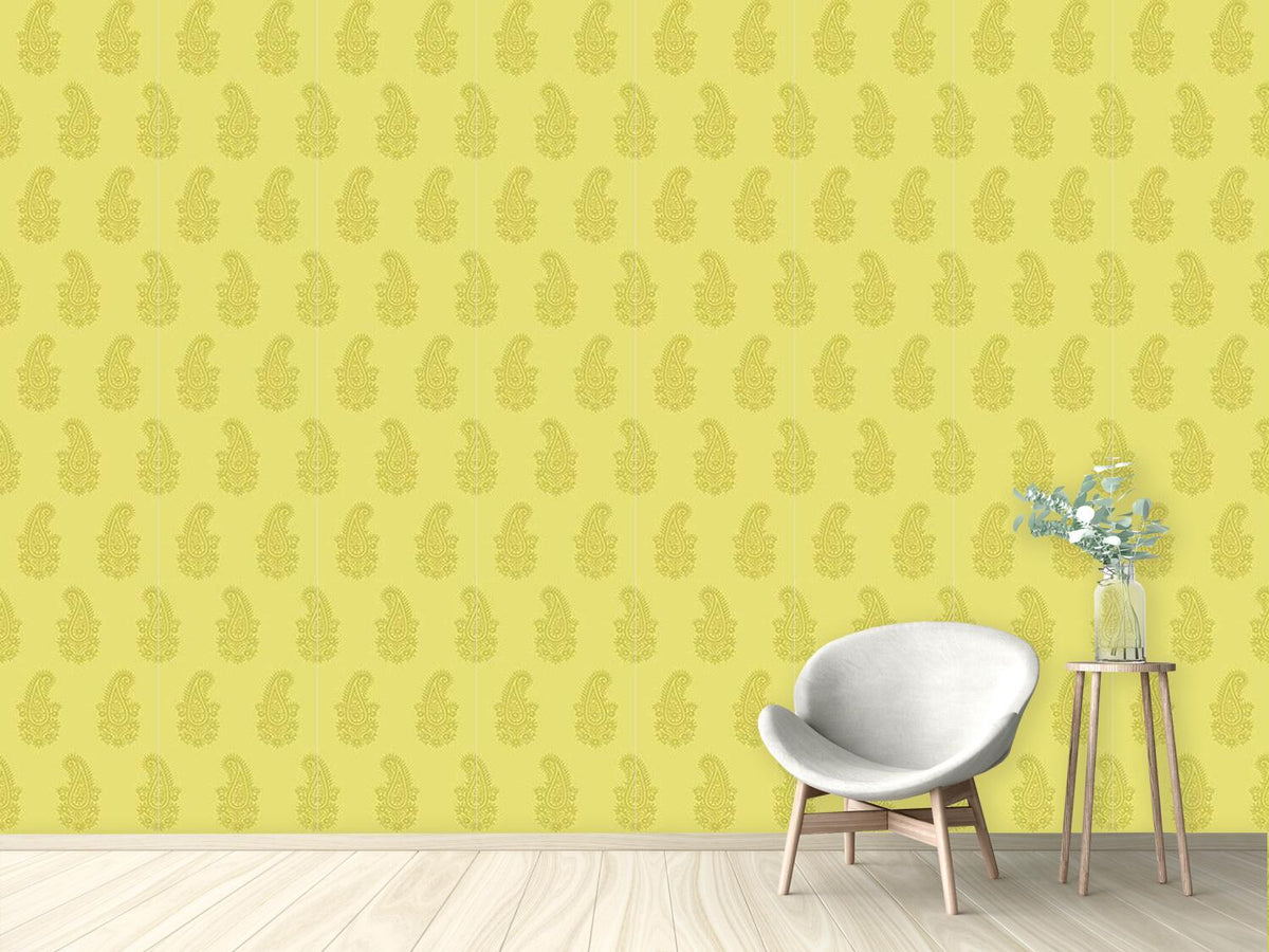 patterned-wallpaper-paisley-spring